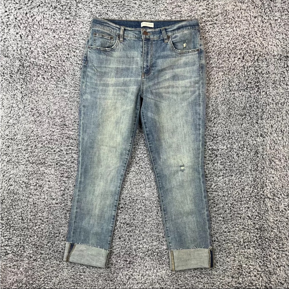 Oliver Logan Crosby 28 Light Blue Cropped Distressed Jeans
